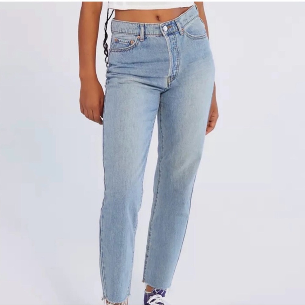 BDG Slim Straight Jeans Light Wash